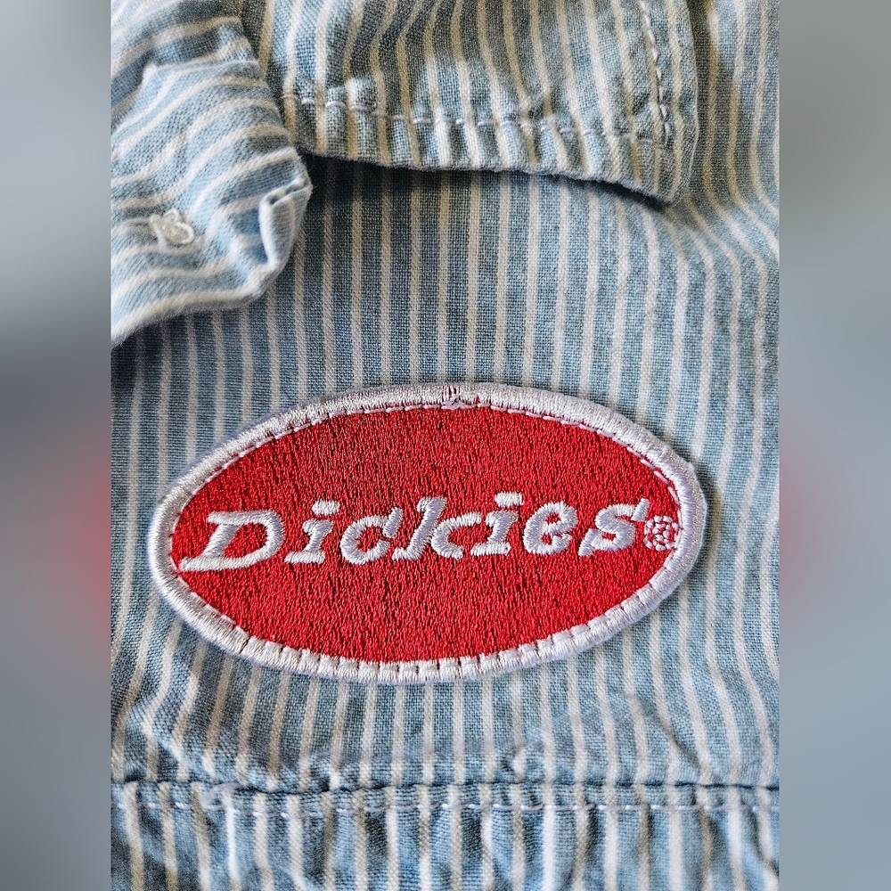 Dickies Women's Cropped Pinstripe Work Shirt - Size Small - Picture 6 of 9